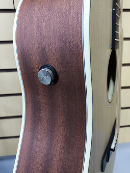 Aion X20MTE - трансакустическая гитара со встроенными эффектами и bluetooth audio