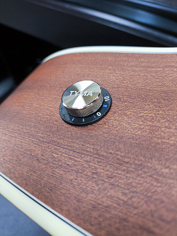 Aion X20MTE - трансакустическая гитара со встроенными эффектами и bluetooth audio