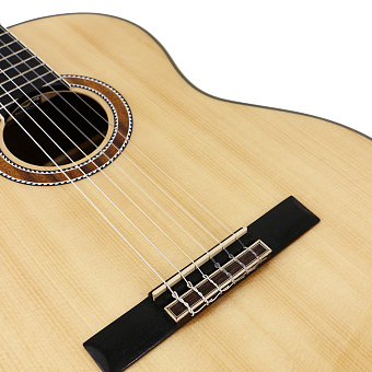 Klever KC-210 4/4 - гитара классическая